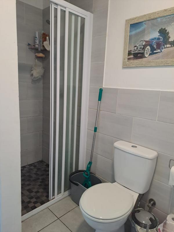 2 Bedroom Property for Sale in Westcliff Western Cape